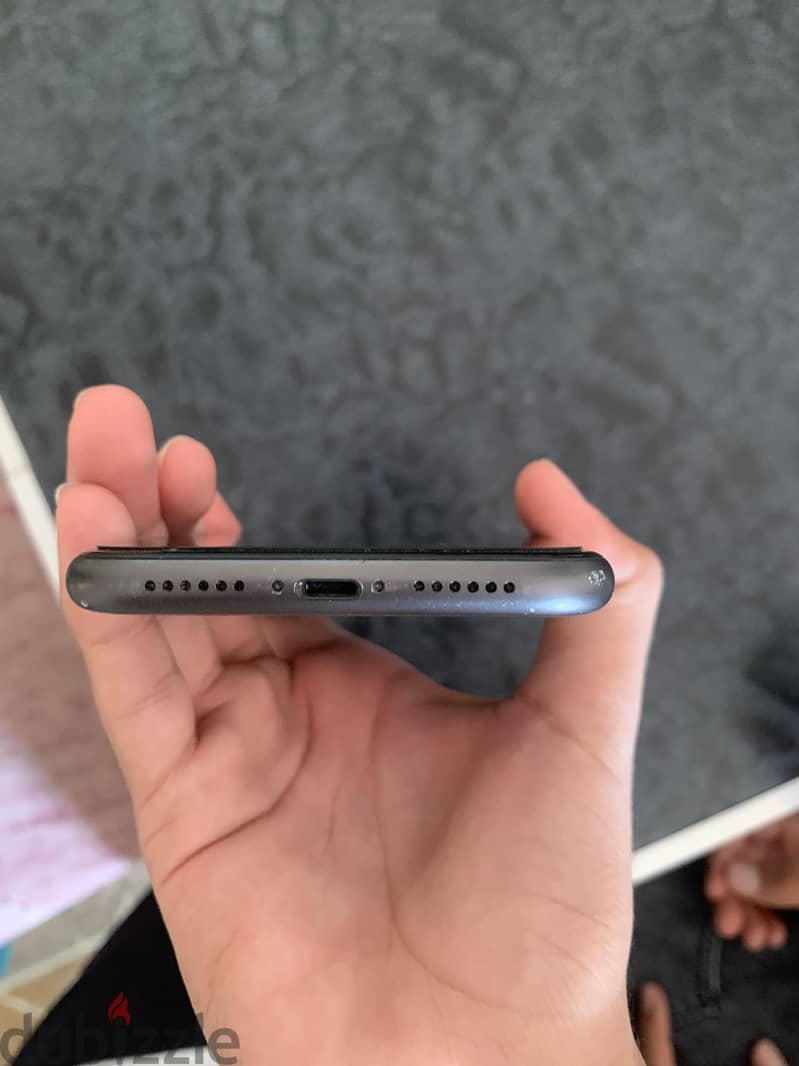 Apple - iPhone 11 2