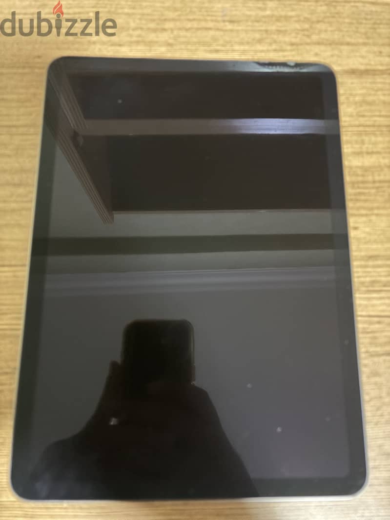 ipad air 5th generation with apple pencil and keyboard 3