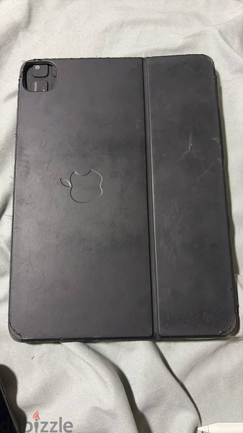 ipad air 5th generation with apple pencil and keyboard 4