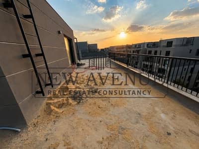 بنتهاوس نصف تشطيب جاهز للسكن مع إطلالة مفتوحة  من الروف للبيع في سوديك إيست ازيليا القاهرة الجديدة من تطوير سوديك Sodic East Azailya New Cairo
