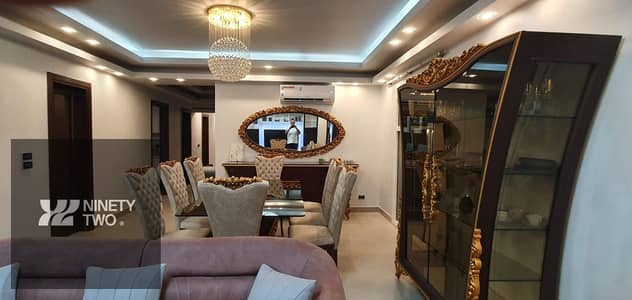 شقة للبيع في هايد بارك القاهرة الجديدة | 238م | 3 غرف نوم منهم ماستر | 3 حمامات | تشطيب كامل | مطبخ وتكييفات | مفروشة