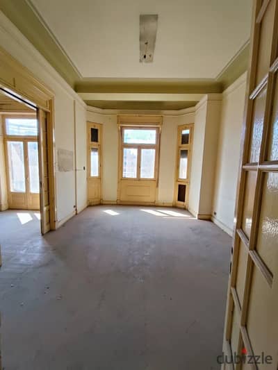 Office for rent on a street branching off from Imad al-Din
