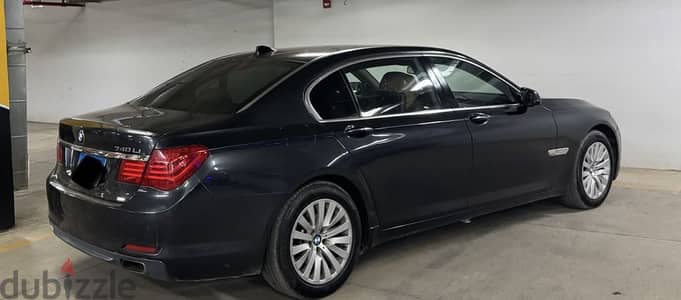 BMW 740 2009