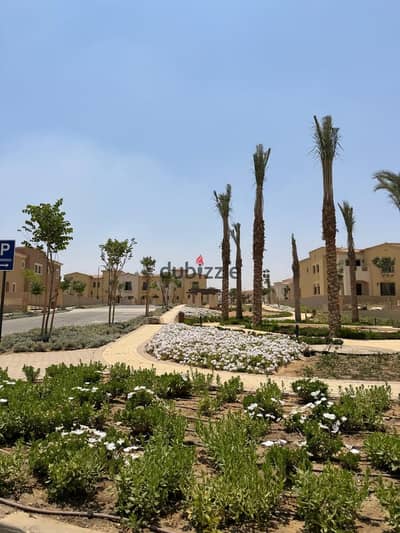 290m Ready for Immediate Move Townhouse for Sale in City Gate Diar Qatari New Cairo