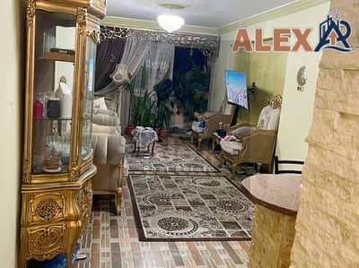 Apartment for sale Kleopatra steps from the sea