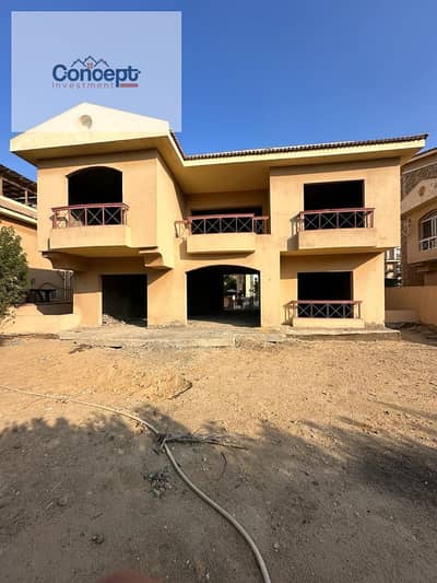 Ready to move villa standalone in river walk new cairo lowest market price 1 min from north 90's