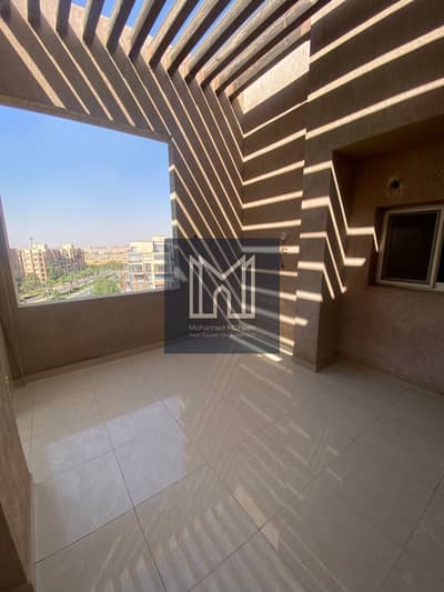 شقة مميزة للإيجار في مدينتي – فيو بانوراما – جاهزة للسكن