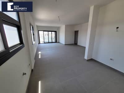 شقة متشطبة بالكامل للبيع موقع مميز جدا استلام فوري في كمبوند البروج  Al Burouj - Shorouk City