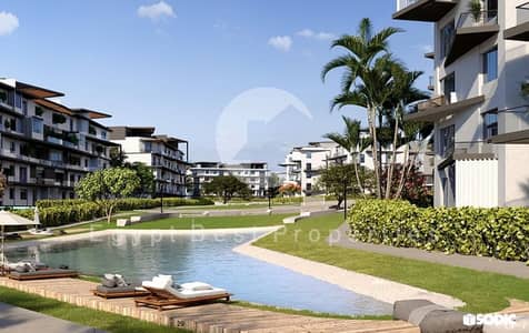 TOWN HOUSE FOR SALE INSTALLMENT UP TO 10 YEARS LAKE VIEW IN PRIME LOCATION IN SODIC EAST IN NEW CAIRO