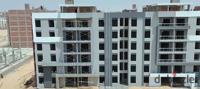 شقه للبيع في العبور بالتقسيط كمبوند سكني متكامل الخدمات