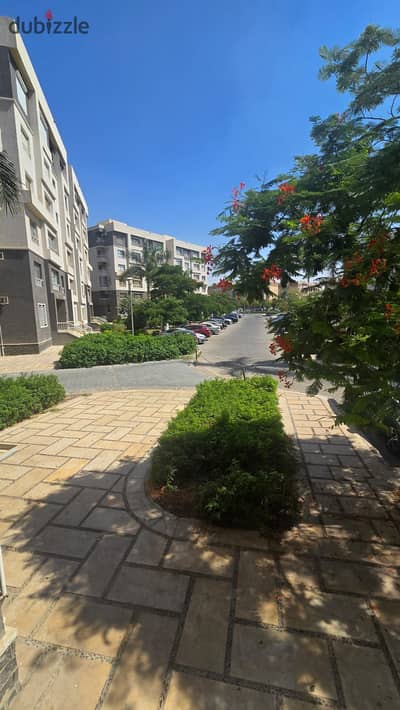 My city, a 92 sqm ground floor apartment without a garden, B10, a very prime location