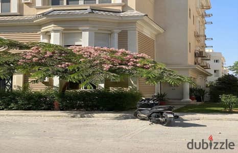 Villa at special price Ready to Move in Octoper Park Mountain View