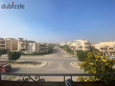 شقه لقطه للبيع فى فيلات جنوب الاكاديميه