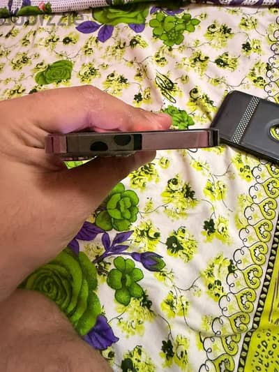 آبل - آيفون 13 برو ماكس عليه ضريبة