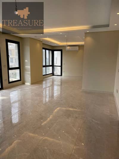 تريبلكس مع روف مطبخ وتكييفات للإيجار في إيستاون - القاهره الجديده -  Eastown - new cairo