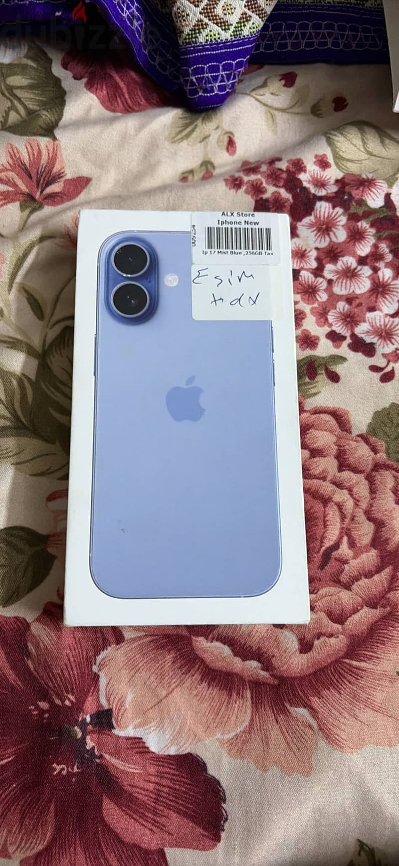 Apple - iPhone 17 2