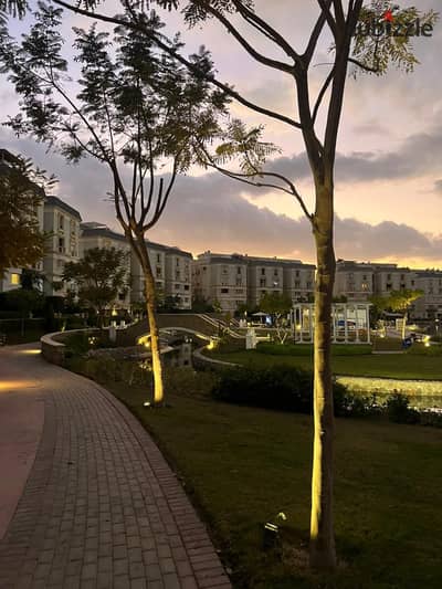 Prime Location 3 BDR I-Villa Roof for Sale in Mountain View Hyde Park New Cairo