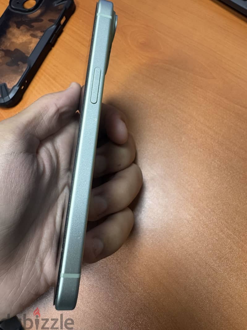 Apple - iPhone 15 4