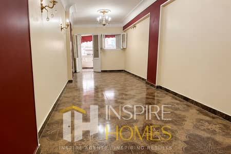 Apartment for Sale in Moharam Bek with a Prime Location and Excellent Price