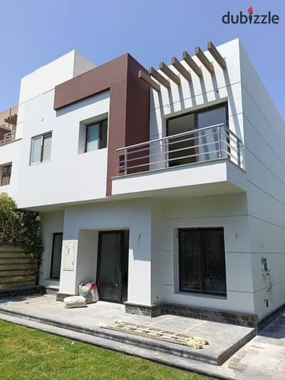 Premium First hand Town house for rent in Hyde park compound new cairo