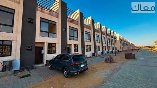 لو التصميم واللوكيشن والاستلام الفوري أهم عندك من أي حاجة تانية، فدي وحدة لازم تشوفها.