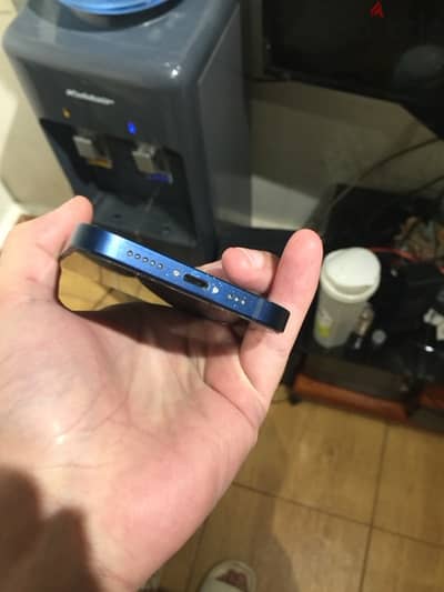 Iphone 12 128 استعمال كويس جدآ   وبدال بماك رنج ٣. -٣٥   """-""