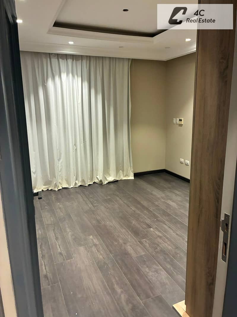 بنتهاوس بـ٣ غرف نوم في ايست تاون، صورة ٦ من ٢١