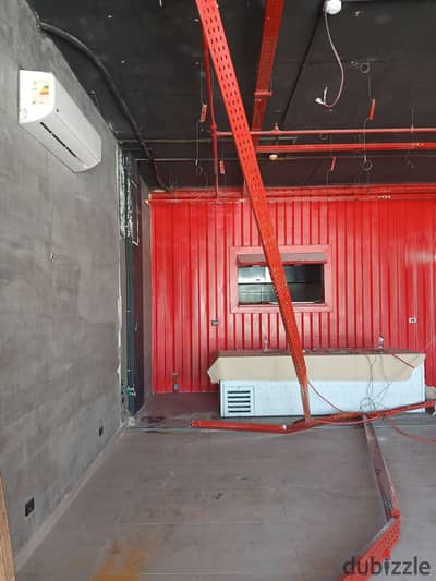 Restaurant for rent in the Eastern Market _ St Court