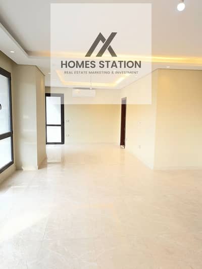 First-Use Triplex Roof for Rent in Eastown with Private Roof, Elegant View, Premium Finishing, Kitchen and ACs in a Prime Location