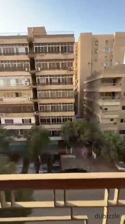 شقه للبيع بسعر لقطه في الحي السابع  مدينة نصر  الدور الرابع  مساحة : 300 م