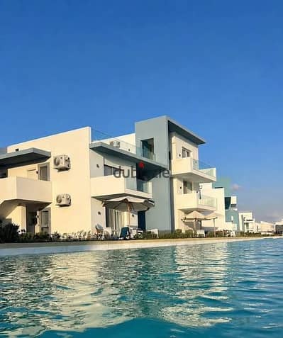 تاون هاوس علي بعد 300 م من Beach للبيع fully finished + ACs راس الحكمة الساحل الشمالي بالتقسيط بالقرب من دي باي ودايركيشين وايت وهاسيندا وكالي كوست