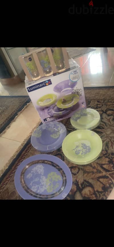 طقم عشا ٢٥ قطعه جديد