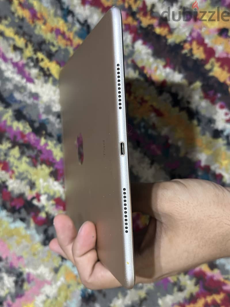 iPad Pro 9.7” 32GB Wi-Fi + Cellular للبيع 2