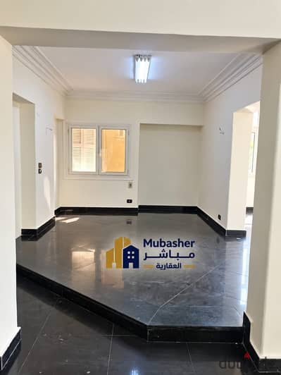 For rent | Administrative office 200m² – First floor – Prime location branching off Al-Tayaran Street – Between Al-Tayaran and Abbas Al-Aqqad – Near Jinaina Mall