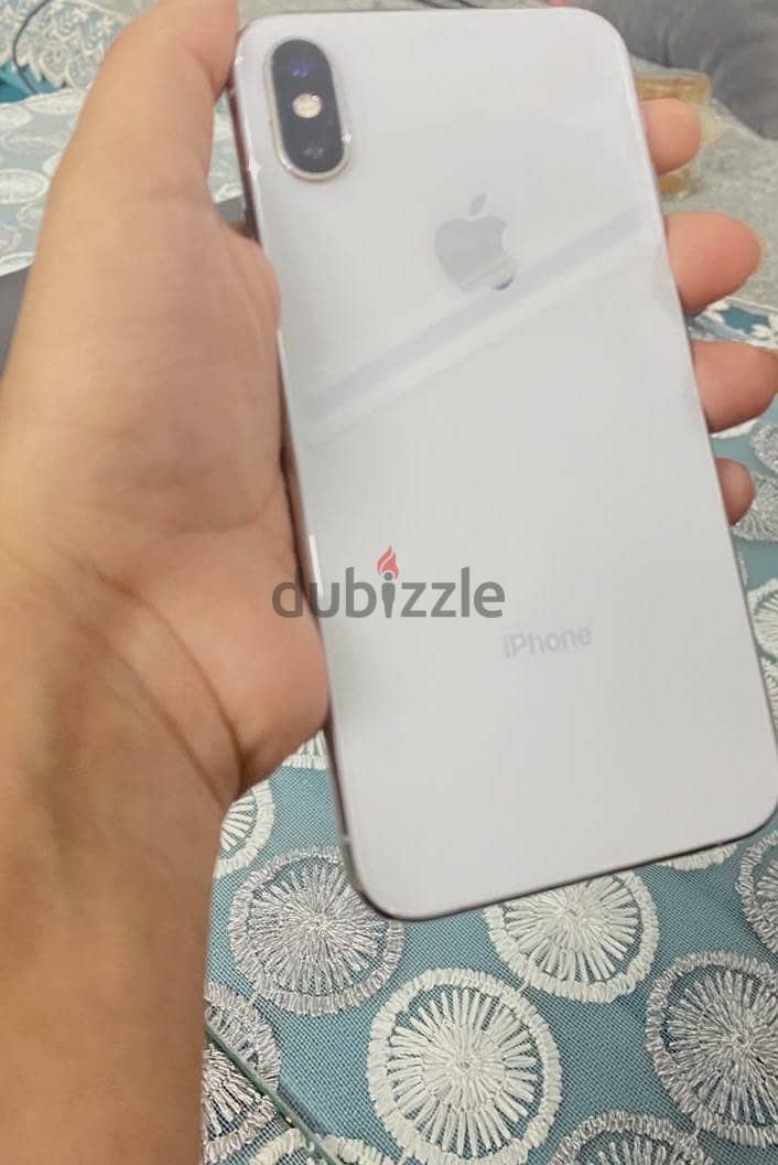 Apple - iPhone XS 1