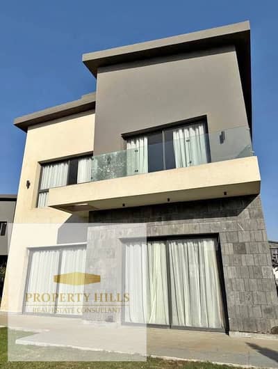 420 sqm Villa with a Prime View for Sale in New Cairo at the Lowest Price on the Market