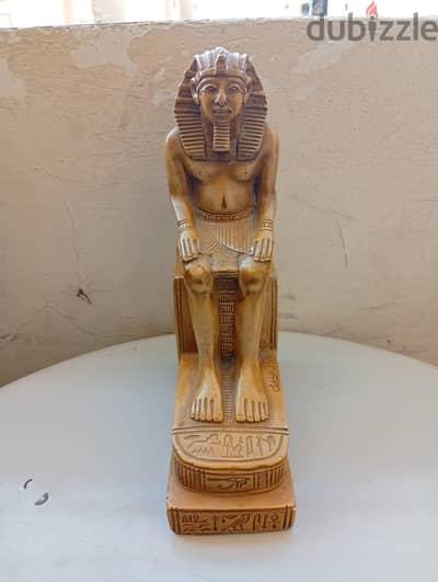 تحفة فرعونية مميزة لعشاق الحضارة المصرية القديمة تحفة فرعونية مميزة لعشاق الحضارة المصرية القديمة