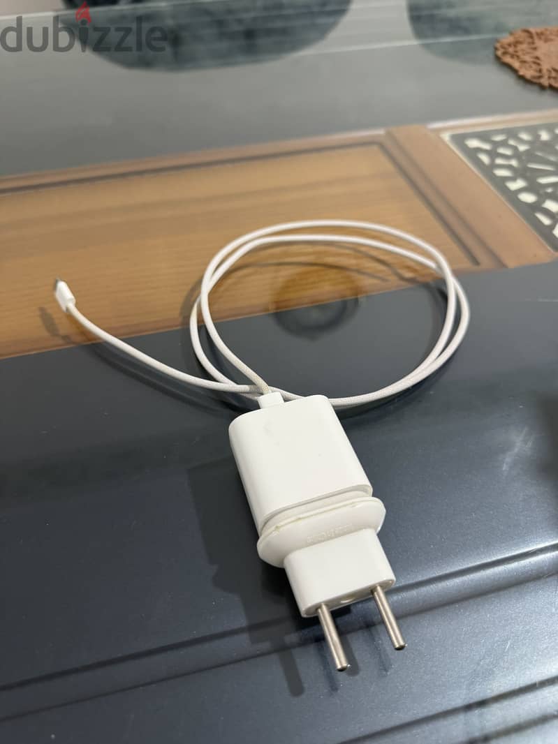 آبل - آيفون 15 برو 1