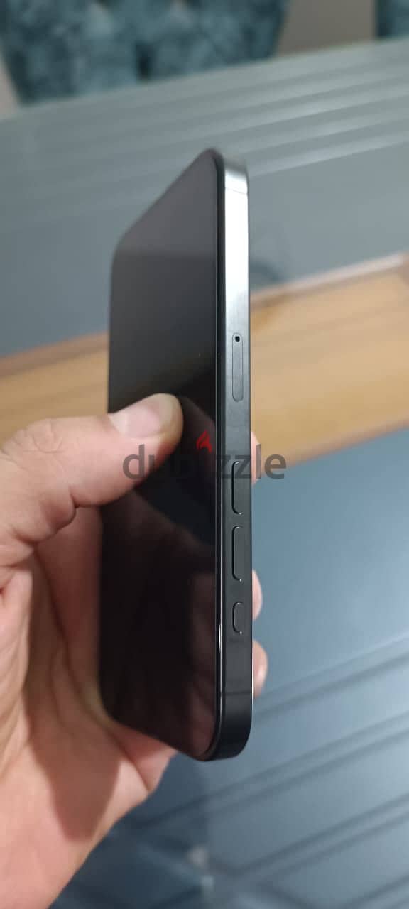 آبل - آيفون 15 برو 5