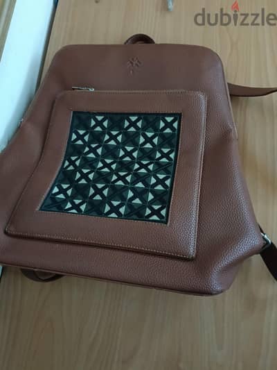 شنطة ضهر لاب توب ماركة بالما palma بحاله جيده