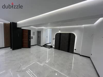 Apartment for rent in Al-Banasij, Fifth Settlement, 215 meters, special finishes