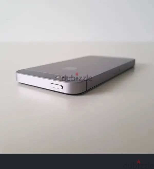 Apple- IPhone 5s 01140599330 1