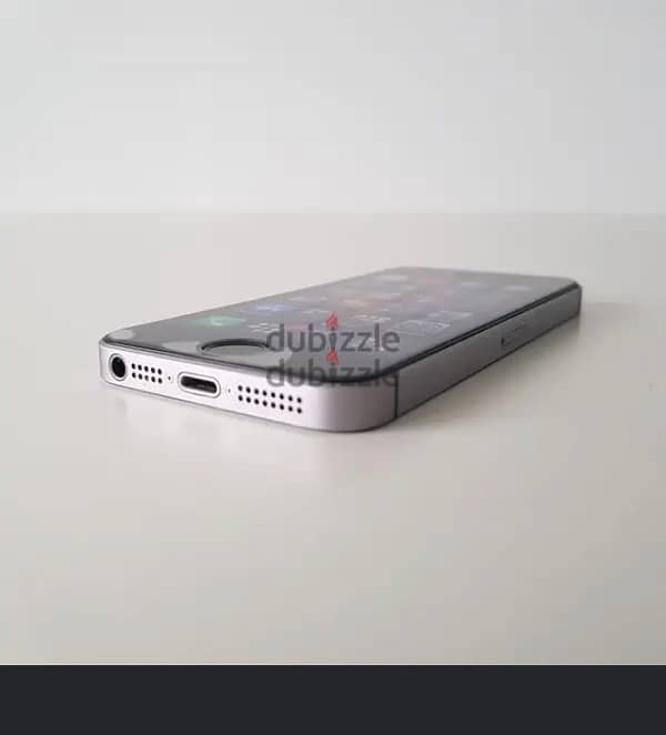 Apple- IPhone 5s 01140599330 2