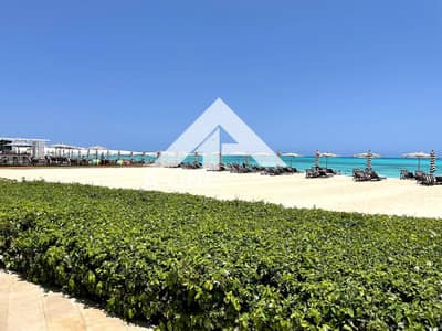 فيلا فاخرة للبيع بفيو بحر كامل وأرض واسعة وفرصة مميزة في مراسي الساحل الشمالي سيدي عبد الرحمن بالقرب من امواج ومارينا marassi north coast marina amwaj