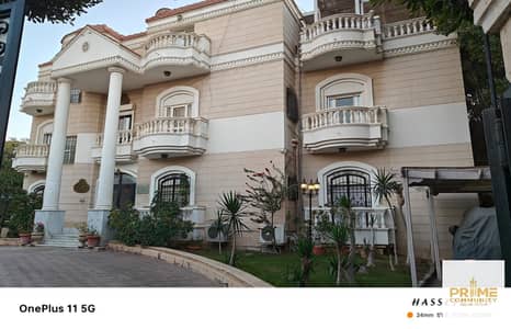 Stunning Standalone Villa divided into 2 apartments separated High end finished with high quality and swimming room in Mena garden city
