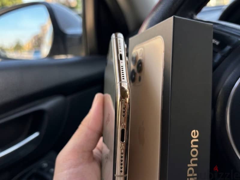 iPhone 11 Pro Max 2
