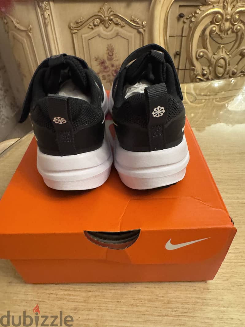 Nike shoes 4