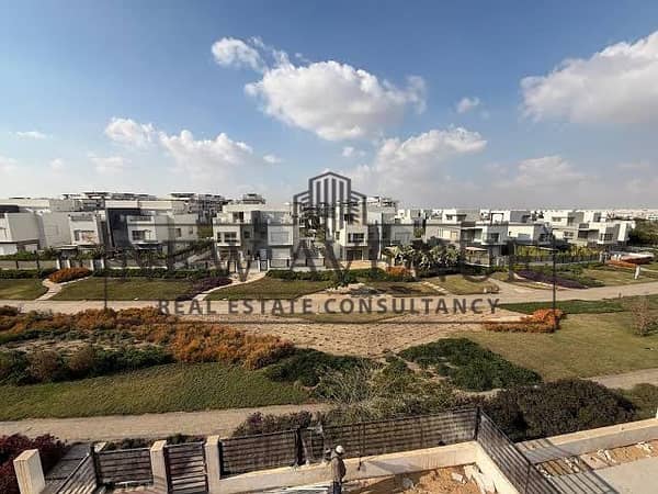 تاون هاوس  مودرن  تشطيب كامل أقل من سعر السوق هايد بارك   Hyde Park New Cairo  استلام فوري