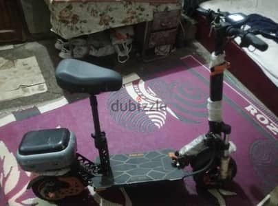 اسكوتر كهربائي