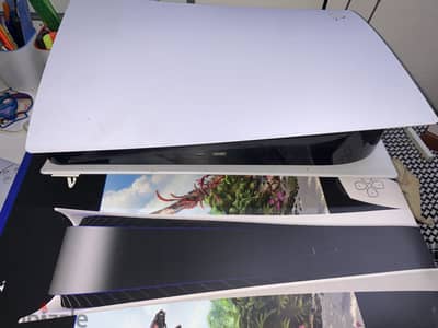 Ps5 digital استعمال خفيف و فحاله ممتازه